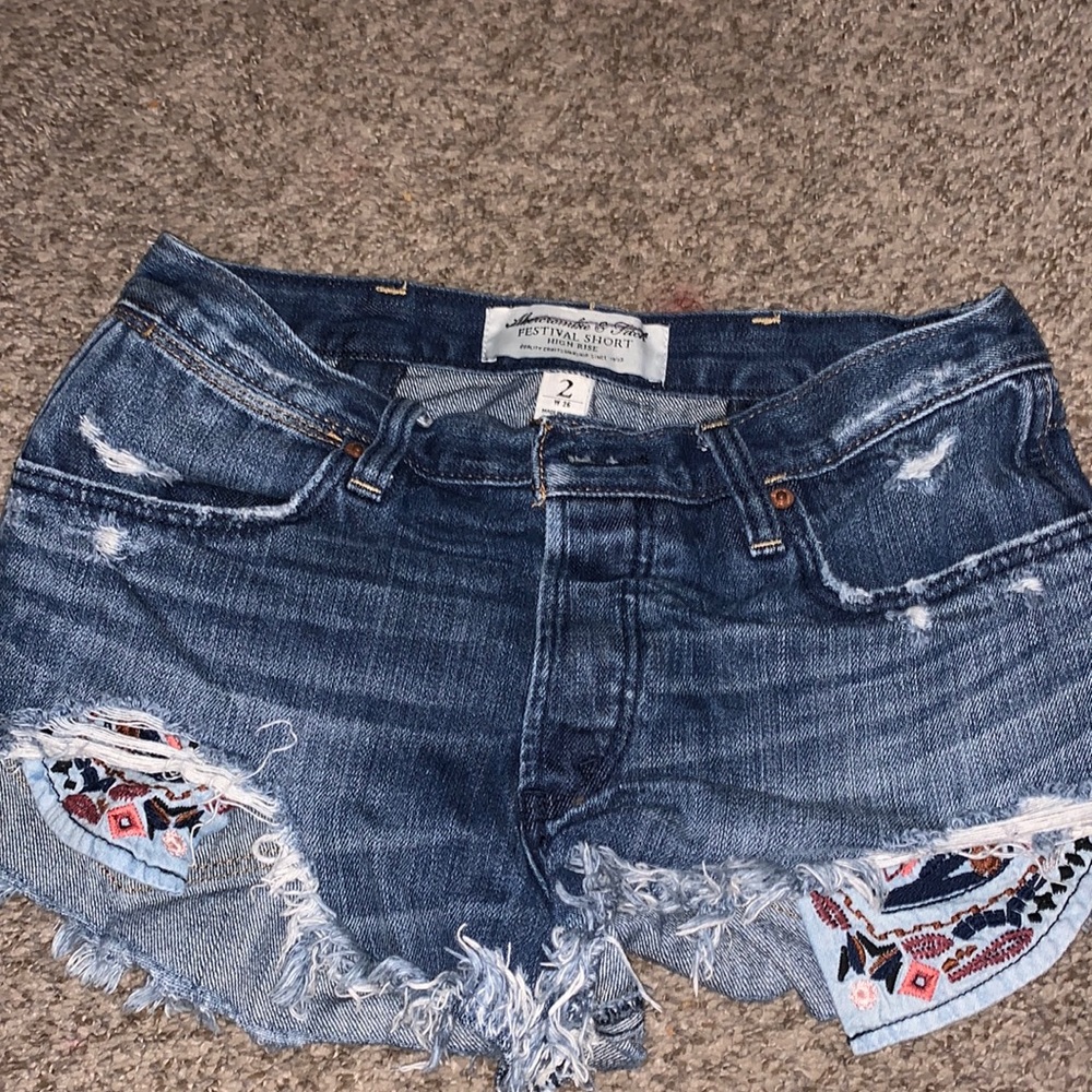 Abercrombie and fitch festival shorts